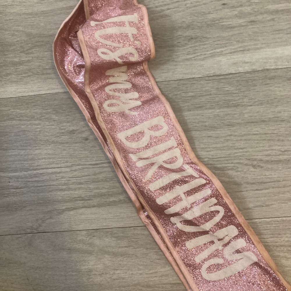 Birthday sash - Picture 1 of 3